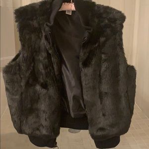 Ultra soft faux fur vest warm cozy stylish black